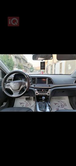 هیوندای ئەلەنترا